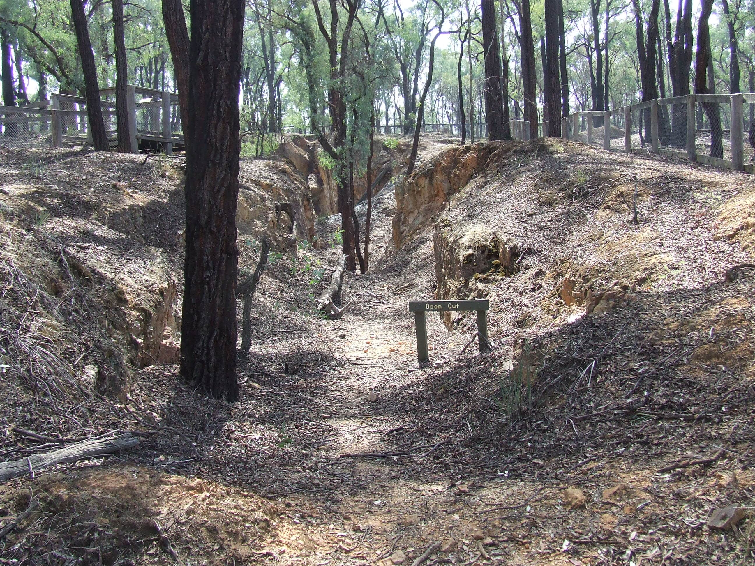 Chiltern magenta mine -1